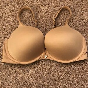 VS body by Victoria push up bra